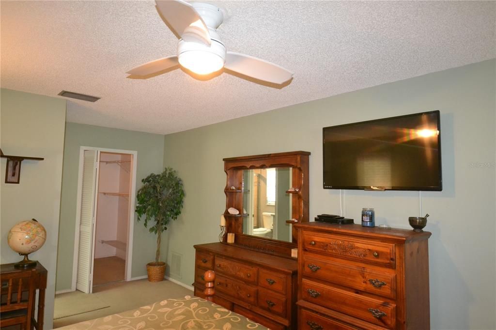 For Rent: $4,000 (2 beds, 2 baths, 1876 Square Feet)