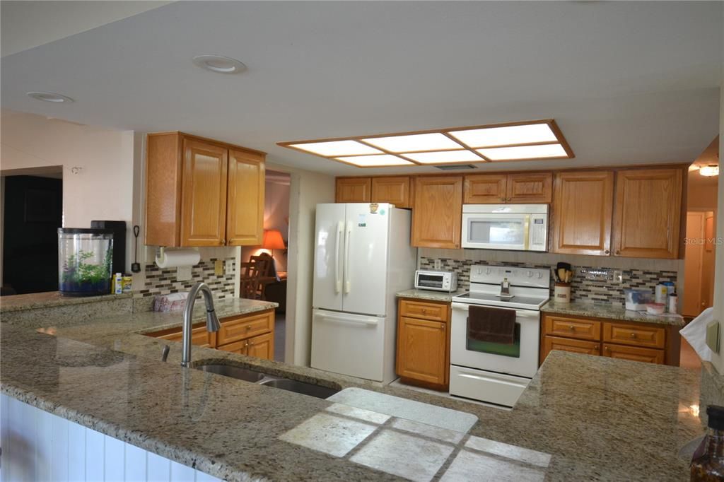 For Rent: $4,000 (2 beds, 2 baths, 1876 Square Feet)