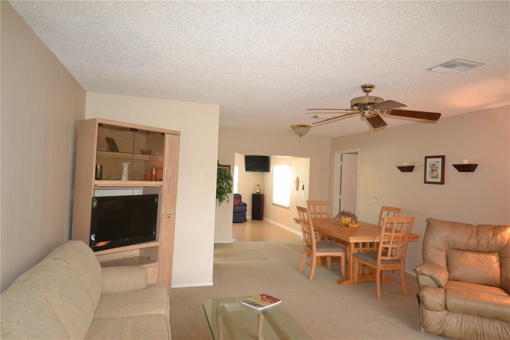 For Rent: $4,000 (2 beds, 2 baths, 1876 Square Feet)