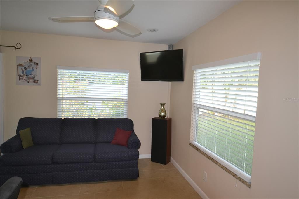 For Rent: $4,000 (2 beds, 2 baths, 1876 Square Feet)