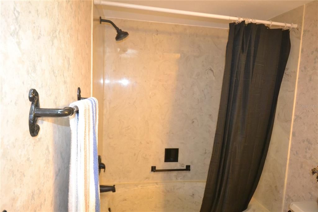 For Rent: $4,000 (2 beds, 2 baths, 1876 Square Feet)