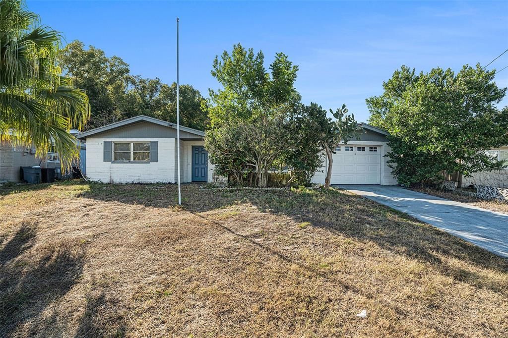 На продажу: $250,000 (2 спален, 2 ванн, 1408 Квадратных фут)