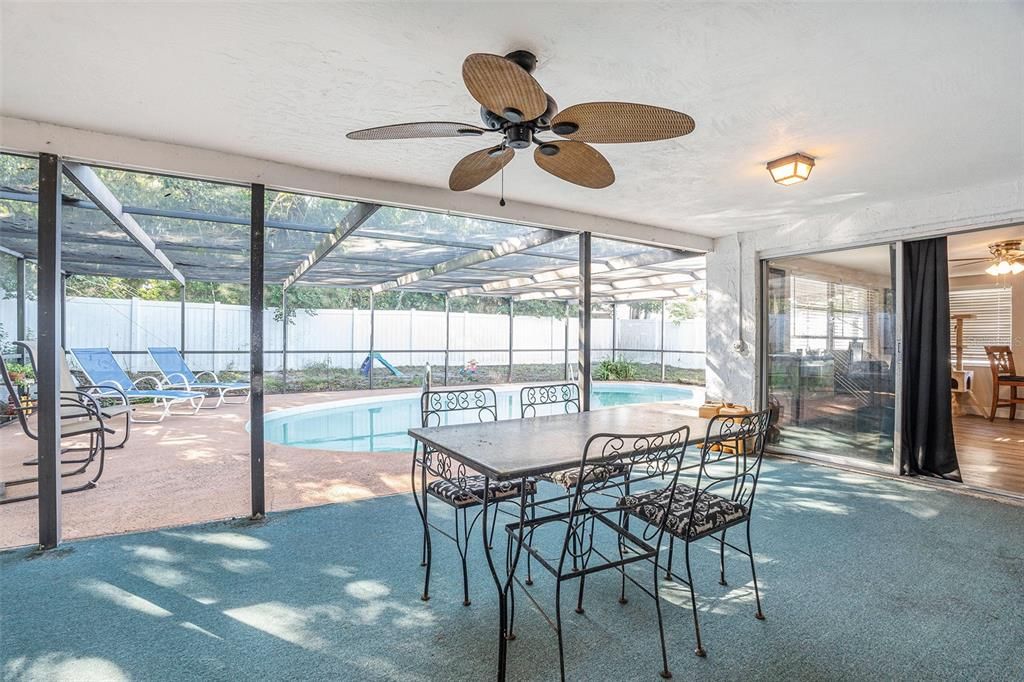 На продажу: $250,000 (2 спален, 2 ванн, 1408 Квадратных фут)