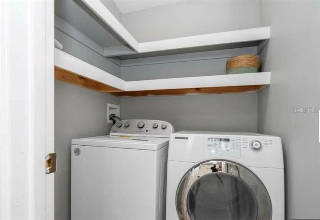 For Sale: $447,000 (4 beds, 2 baths, 1412 Square Feet)