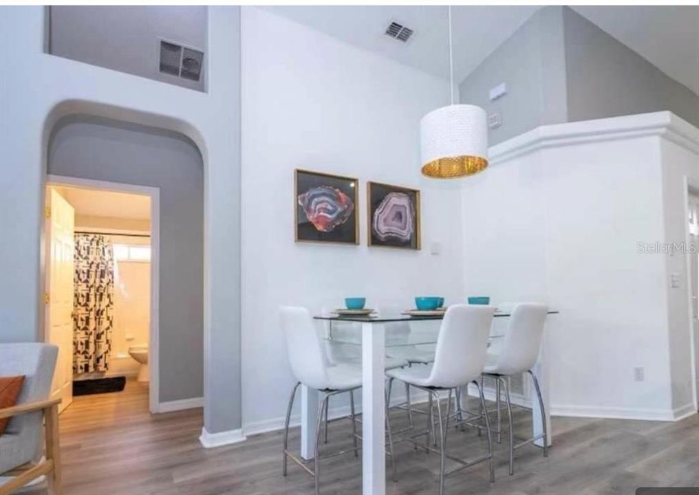 For Sale: $447,000 (4 beds, 2 baths, 1412 Square Feet)