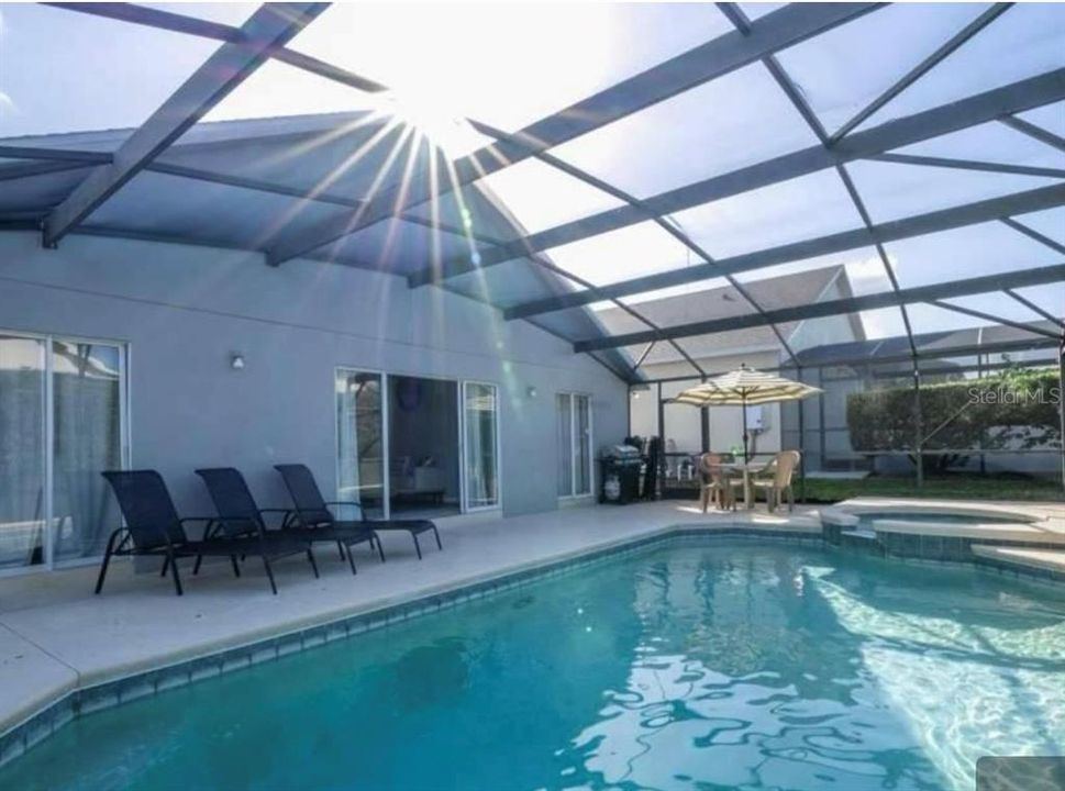 For Sale: $447,000 (4 beds, 2 baths, 1412 Square Feet)