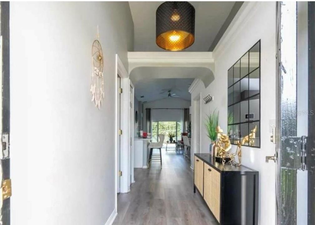 For Sale: $447,000 (4 beds, 2 baths, 1412 Square Feet)