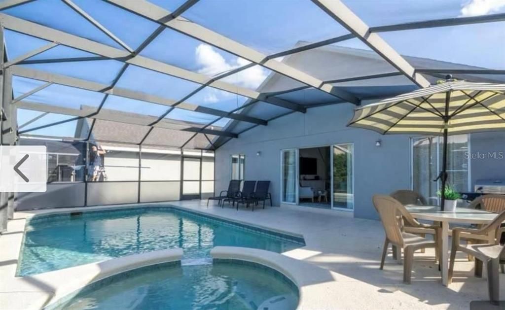 For Sale: $447,000 (4 beds, 2 baths, 1412 Square Feet)