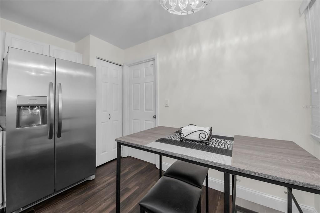 待售: $419,000 (3 贝兹, 2 浴室, 1325 平方英尺)