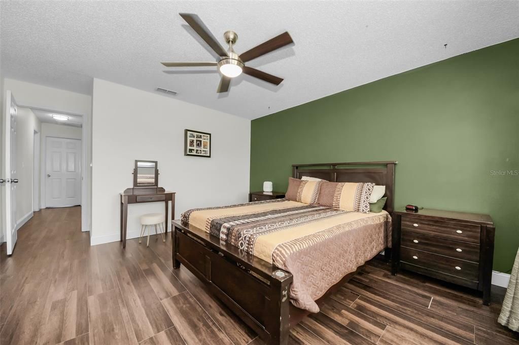 待售: $419,000 (3 贝兹, 2 浴室, 1325 平方英尺)