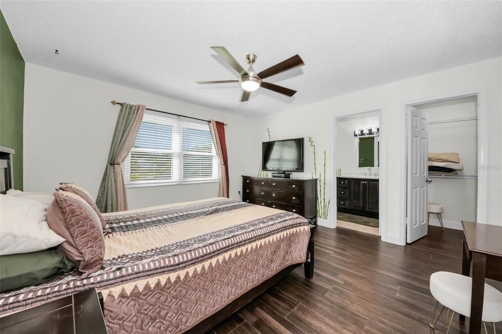 待售: $419,000 (3 贝兹, 2 浴室, 1325 平方英尺)