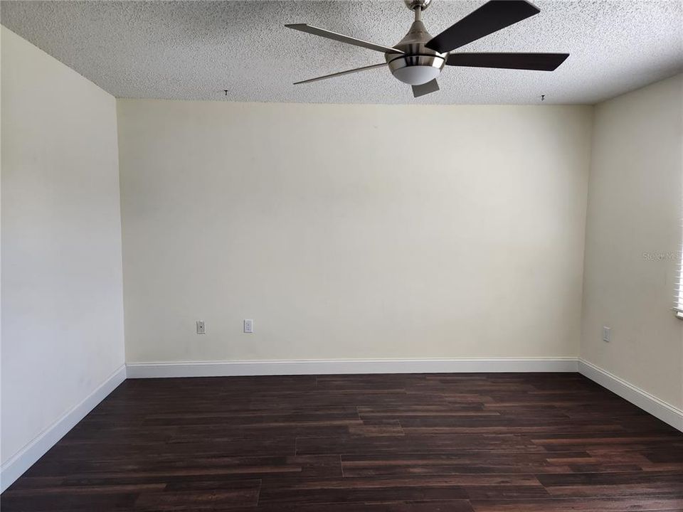 待售: $419,000 (3 贝兹, 2 浴室, 1325 平方英尺)