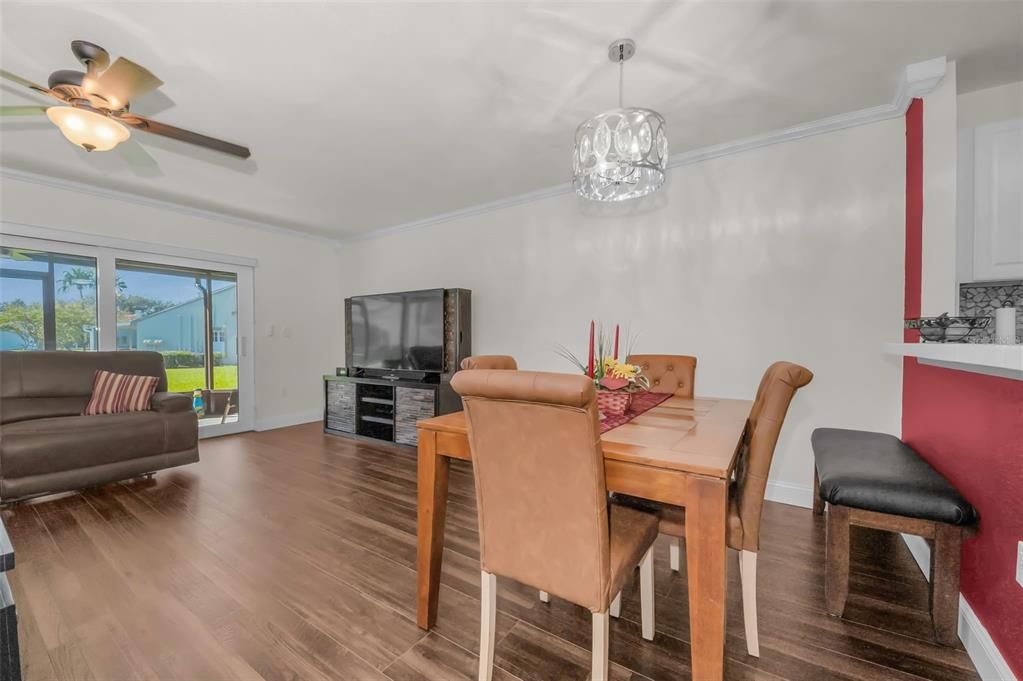 待售: $419,000 (3 贝兹, 2 浴室, 1325 平方英尺)