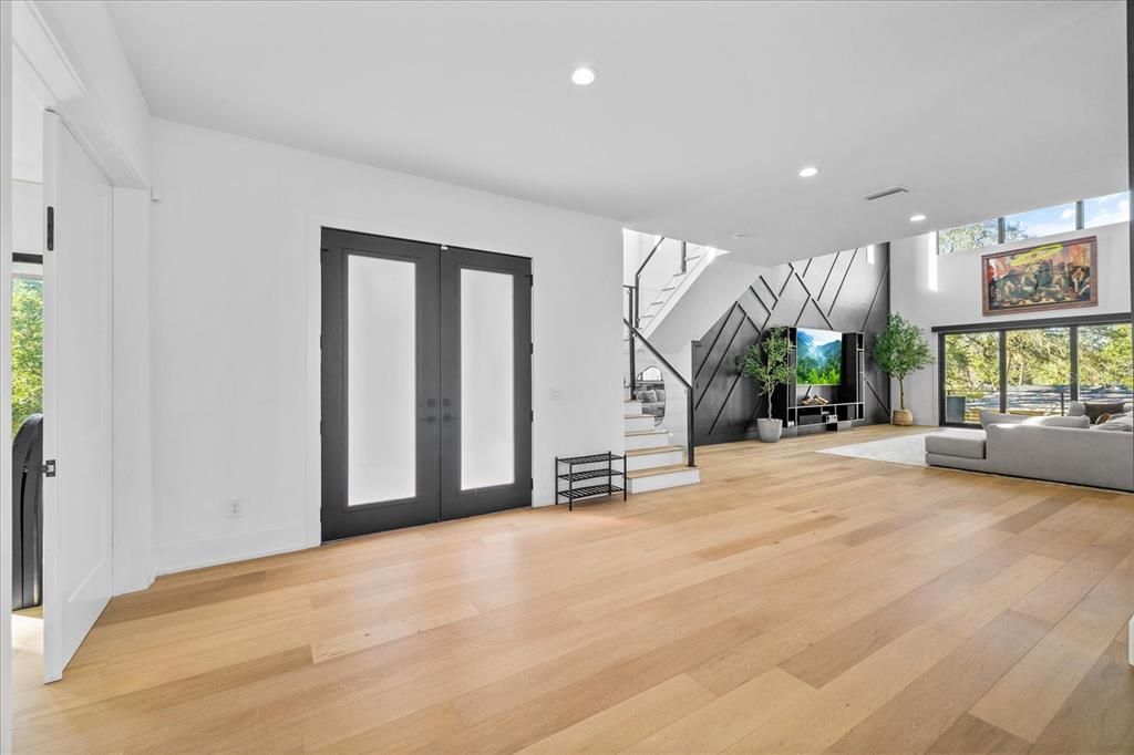 На продажу: $2,249,000 (4 спален, 4 ванн, 4190 Квадратных фут)