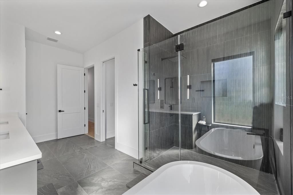 На продажу: $2,249,000 (4 спален, 4 ванн, 4190 Квадратных фут)