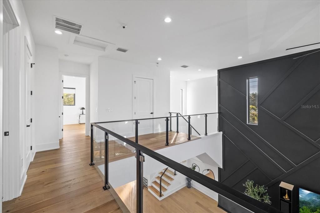 На продажу: $2,249,000 (4 спален, 4 ванн, 4190 Квадратных фут)