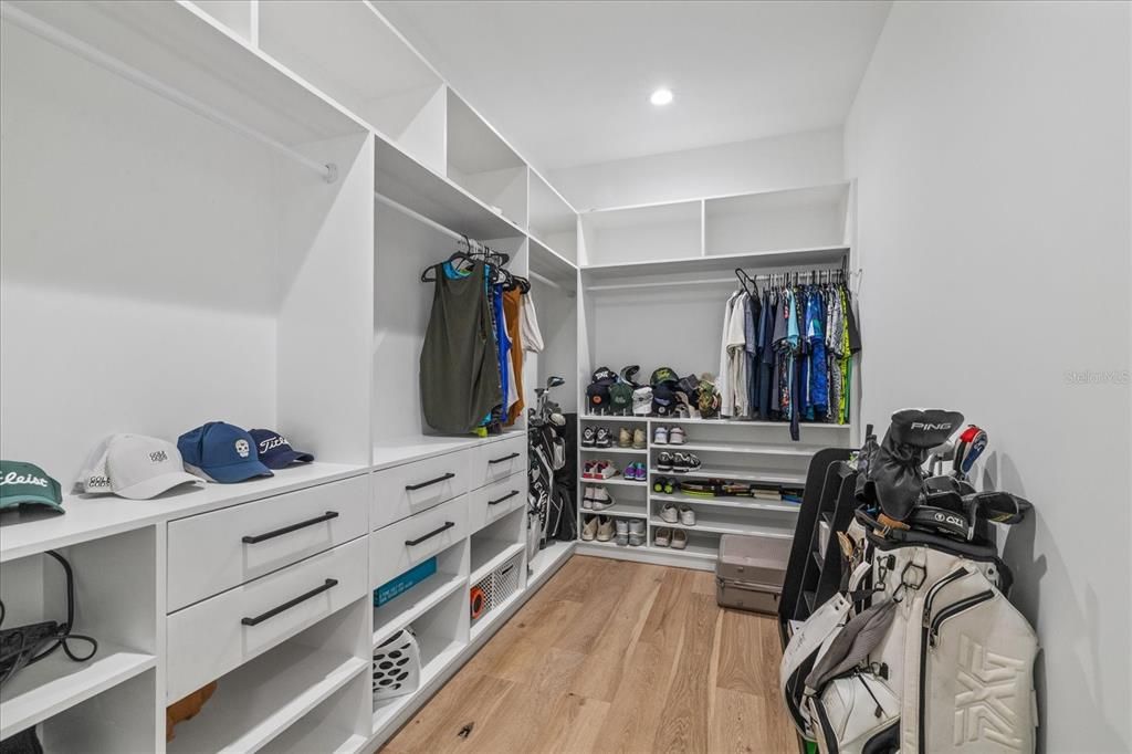 На продажу: $2,249,000 (4 спален, 4 ванн, 4190 Квадратных фут)