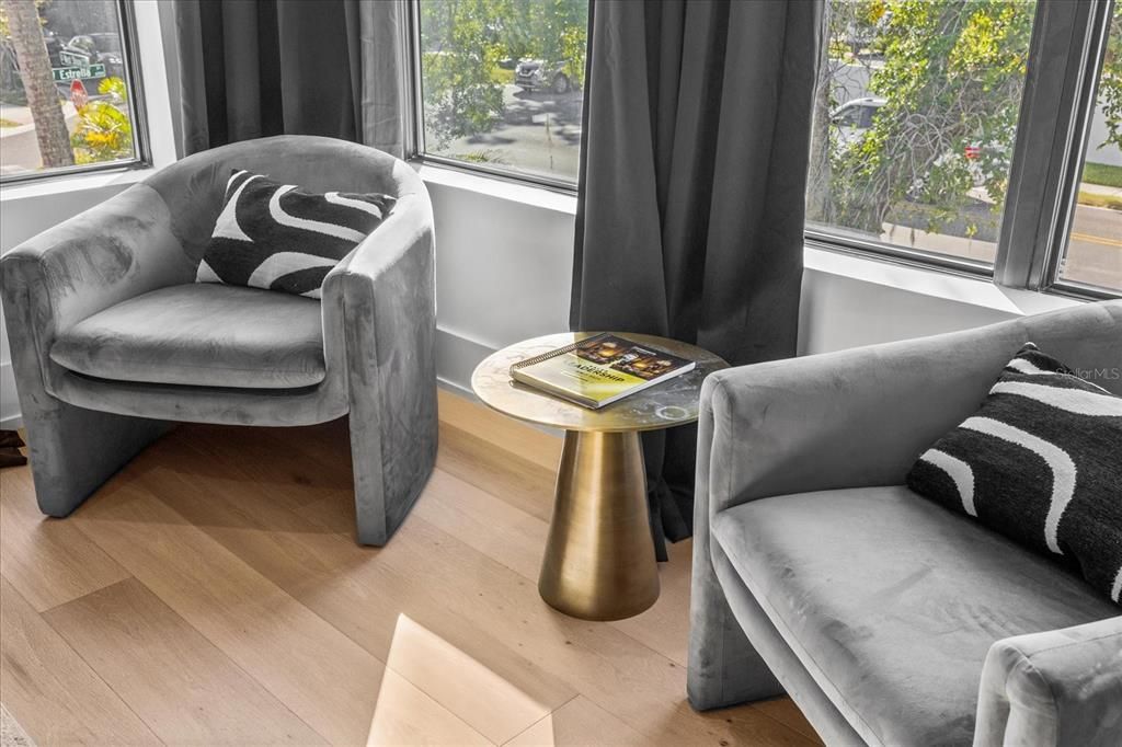 На продажу: $2,249,000 (4 спален, 4 ванн, 4190 Квадратных фут)