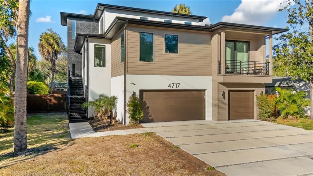 На продажу: $2,249,000 (4 спален, 4 ванн, 4190 Квадратных фут)