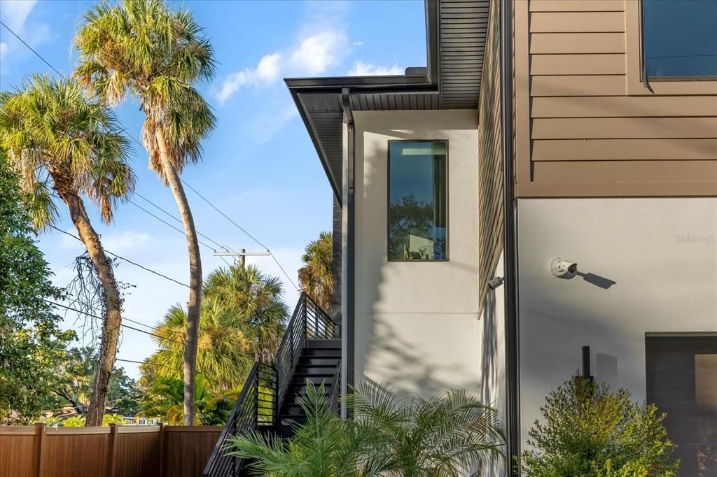 На продажу: $2,249,000 (4 спален, 4 ванн, 4190 Квадратных фут)