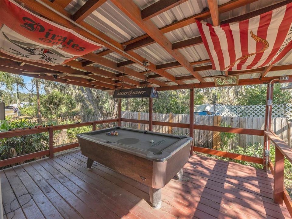 待售: $380,000 (4 贝兹, 2 浴室, 2356 平方英尺)