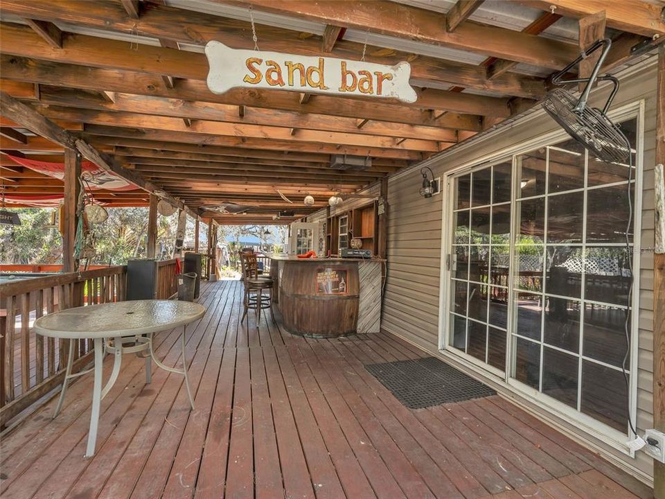 待售: $380,000 (4 贝兹, 2 浴室, 2356 平方英尺)