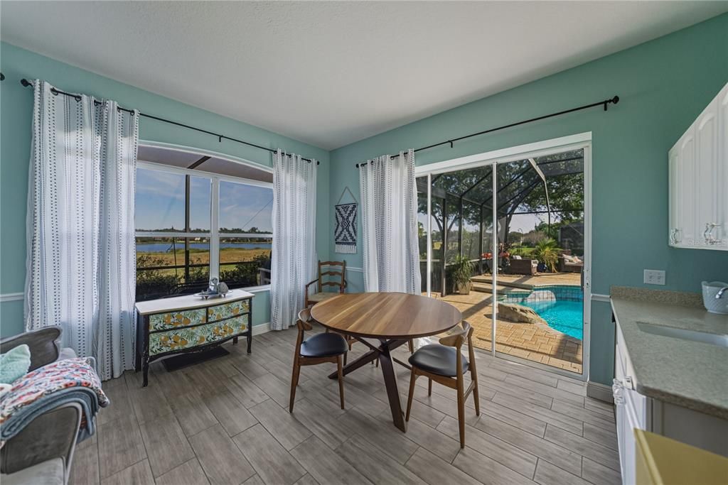 En Venta: $684,950 (4 camas, 3 baños, 3086 Pies cuadrados)