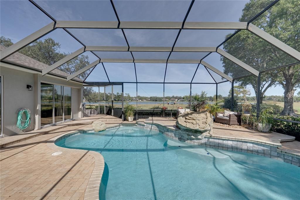 En Venta: $684,950 (4 camas, 3 baños, 3086 Pies cuadrados)