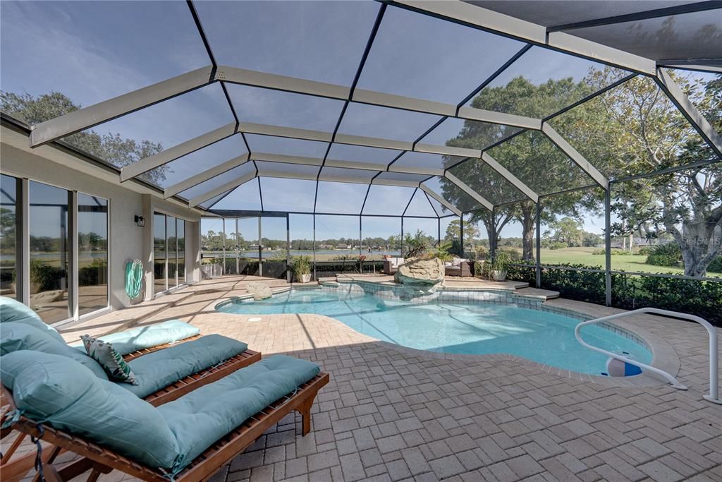 En Venta: $684,950 (4 camas, 3 baños, 3086 Pies cuadrados)