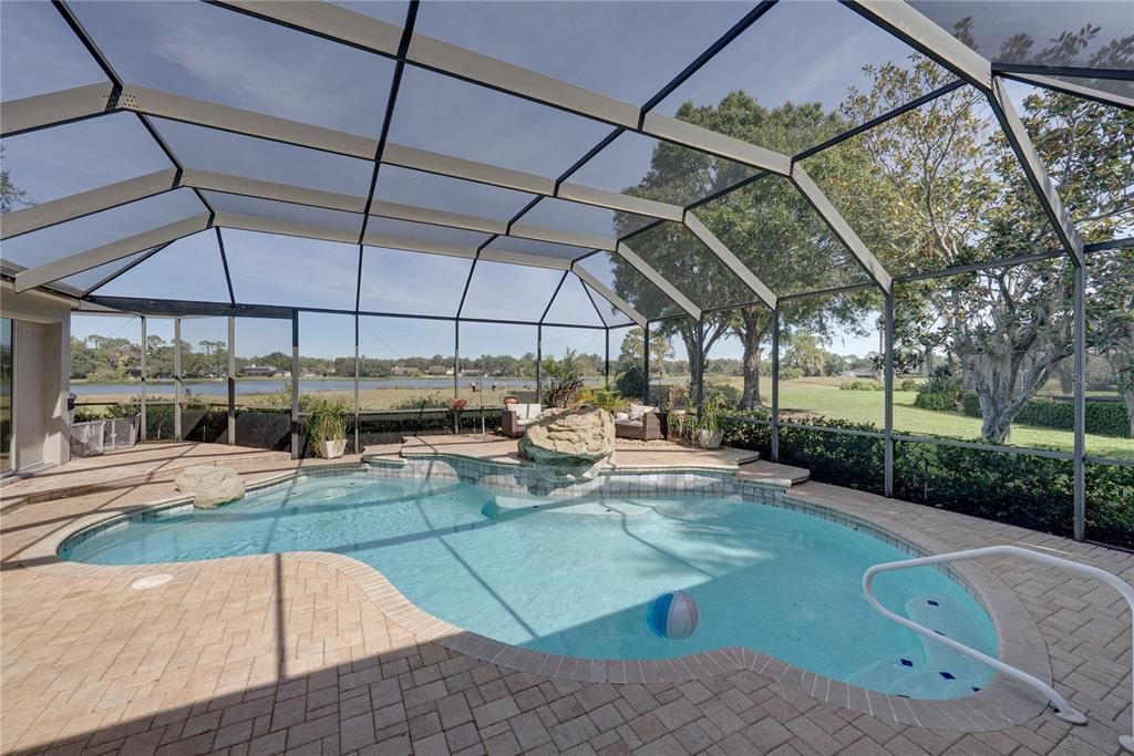 En Venta: $684,950 (4 camas, 3 baños, 3086 Pies cuadrados)