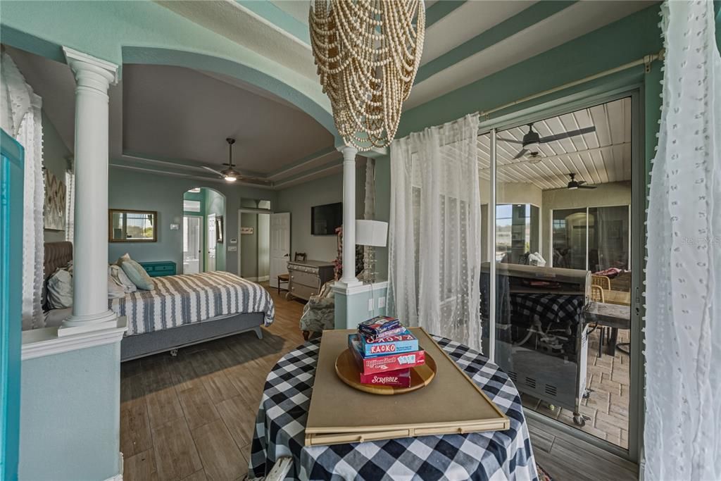 En Venta: $684,950 (4 camas, 3 baños, 3086 Pies cuadrados)