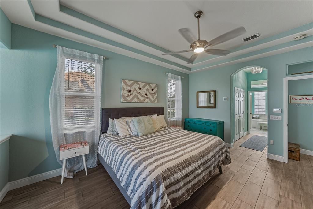 En Venta: $684,950 (4 camas, 3 baños, 3086 Pies cuadrados)