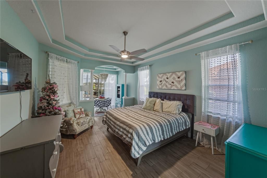 En Venta: $684,950 (4 camas, 3 baños, 3086 Pies cuadrados)