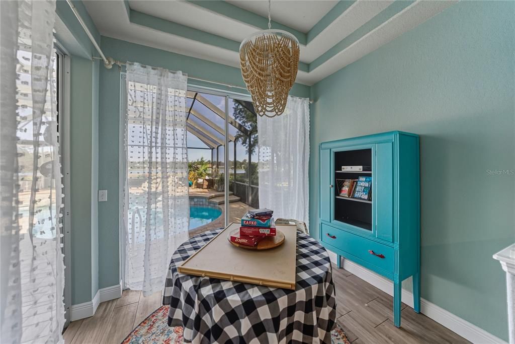 En Venta: $684,950 (4 camas, 3 baños, 3086 Pies cuadrados)