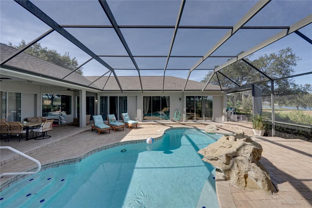 En Venta: $684,950 (4 camas, 3 baños, 3086 Pies cuadrados)