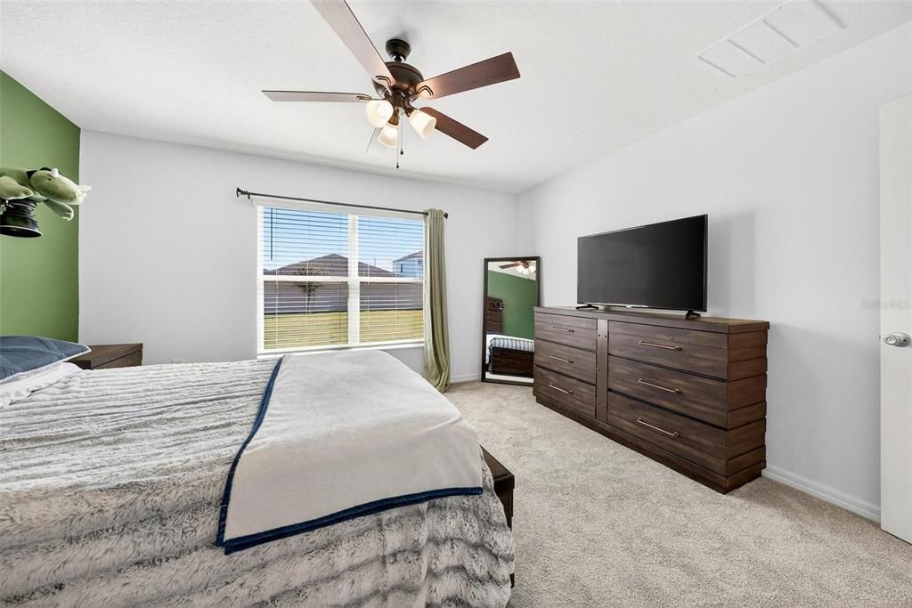 En Venta: $300,000 (3 camas, 2 baños, 1579 Pies cuadrados)