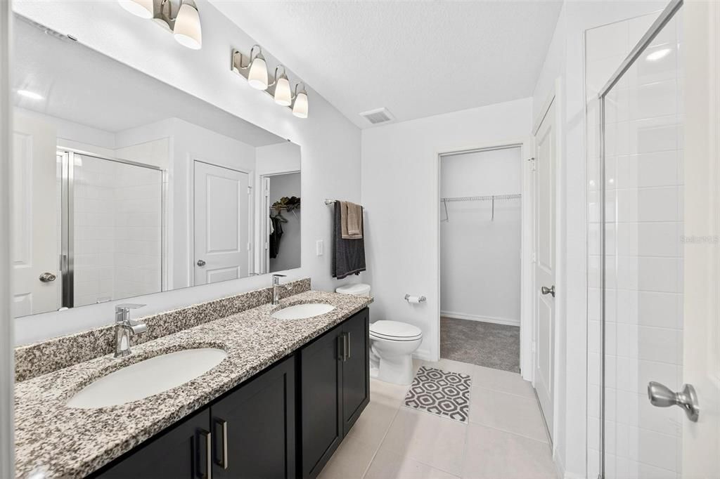 En Venta: $300,000 (3 camas, 2 baños, 1579 Pies cuadrados)