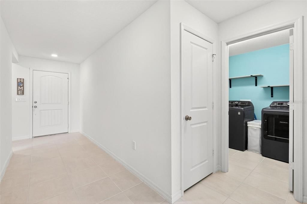 En Venta: $300,000 (3 camas, 2 baños, 1579 Pies cuadrados)