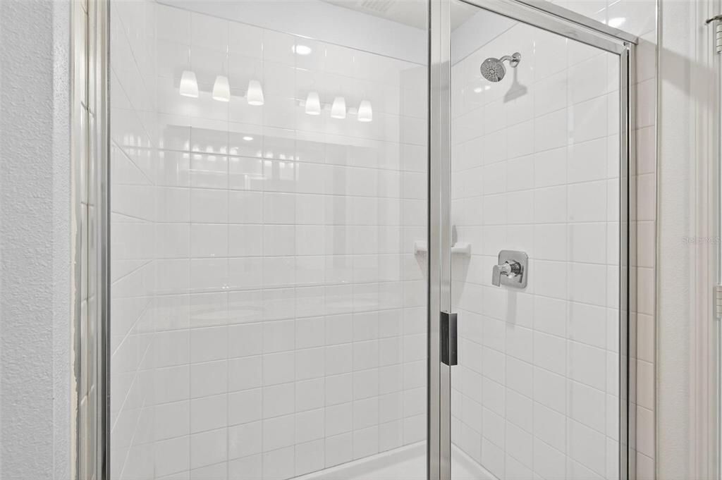 En Venta: $300,000 (3 camas, 2 baños, 1579 Pies cuadrados)