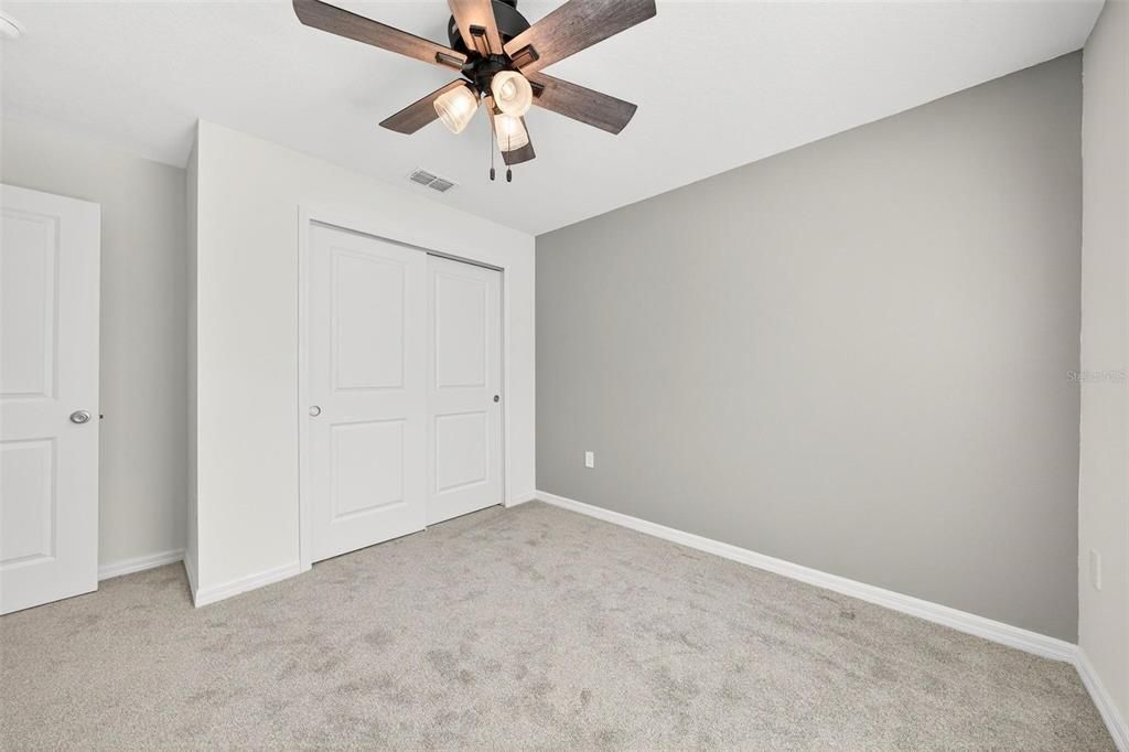 En Venta: $300,000 (3 camas, 2 baños, 1579 Pies cuadrados)