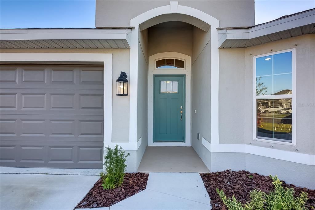 For Sale: $384,805 (3 beds, 2 baths, 1600 Square Feet)