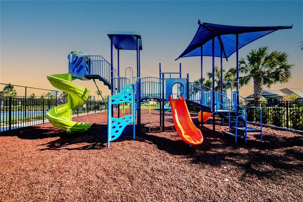 For Sale: $384,805 (3 beds, 2 baths, 1600 Square Feet)