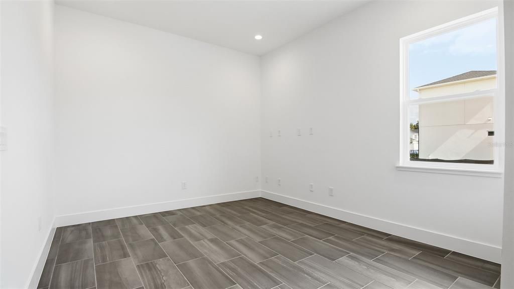 En Venta: $629,000 (3 camas, 2 baños, 2625 Pies cuadrados)