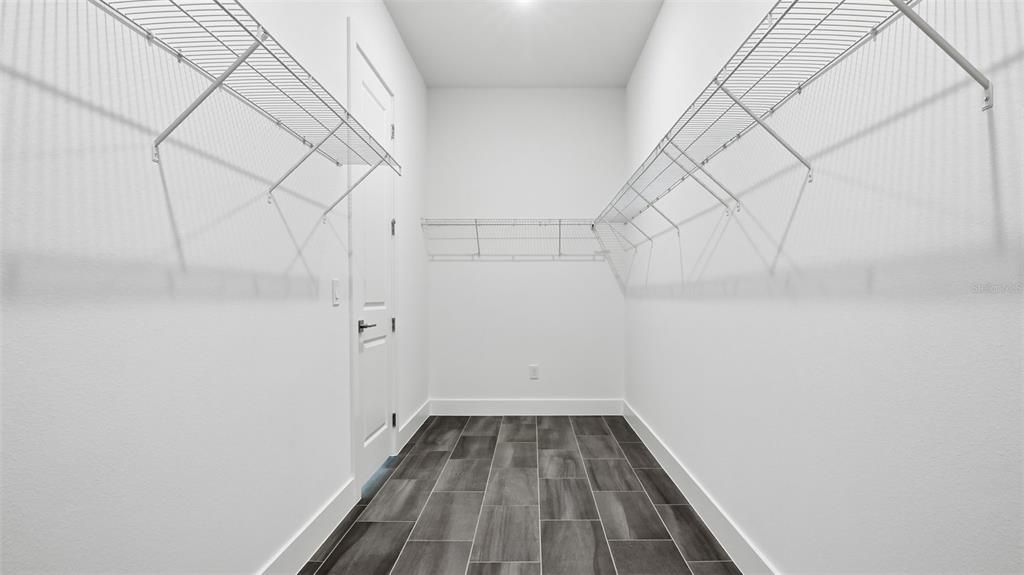 En Venta: $629,000 (3 camas, 2 baños, 2625 Pies cuadrados)