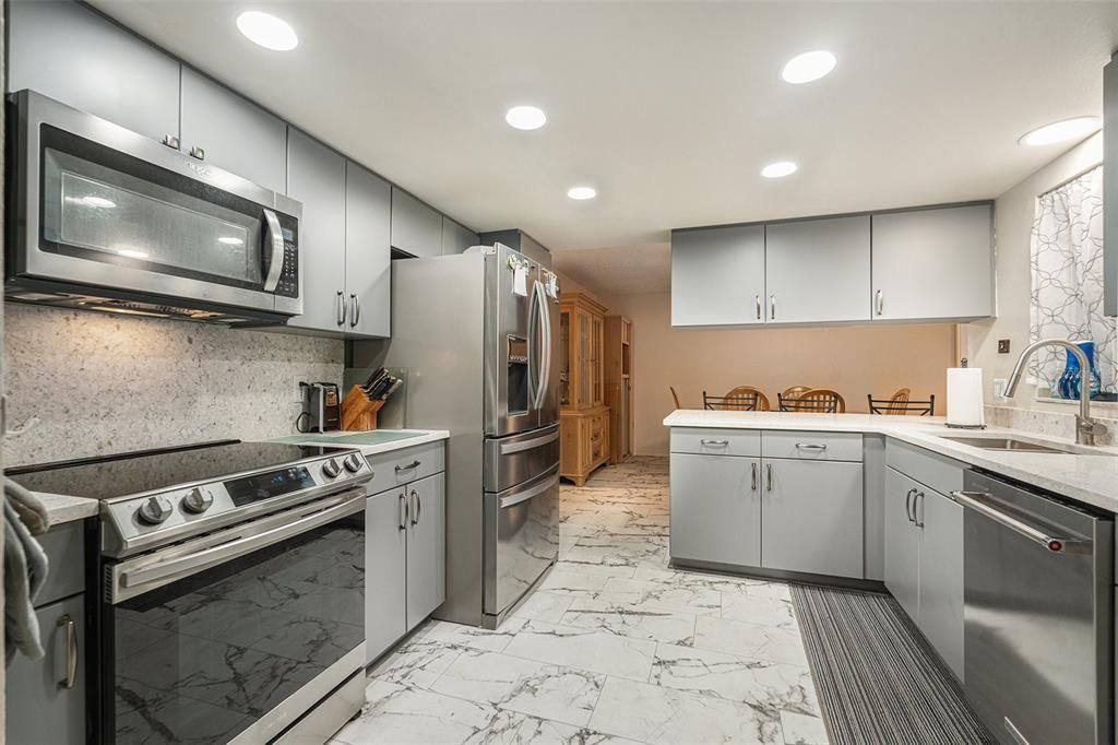 Active With Contract: $335,000 (4 beds, 2 baths, 1735 Square Feet)