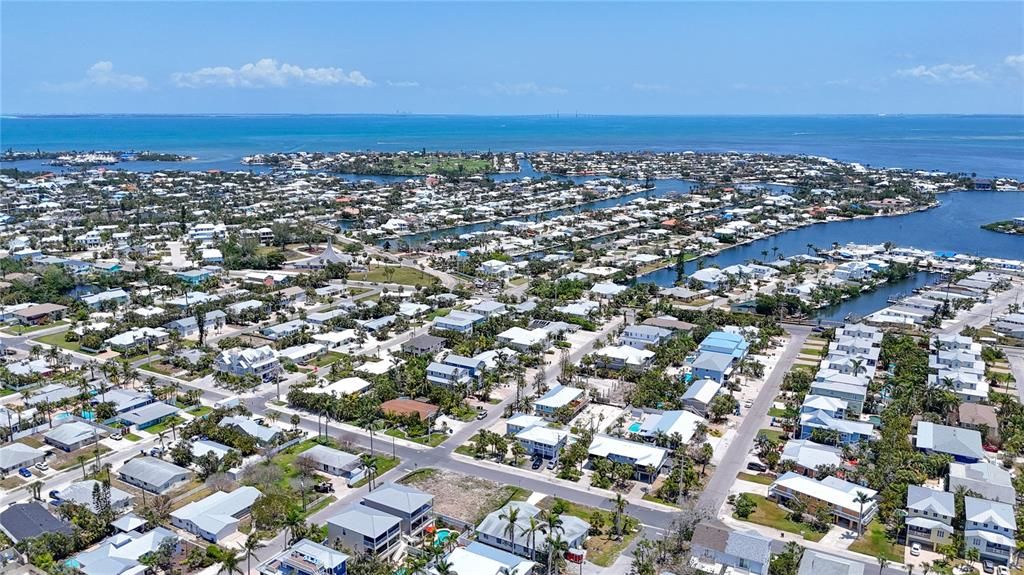 For Sale: $1,350,000 (0.14 acres)