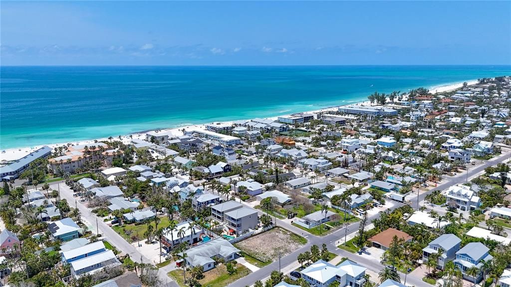 For Sale: $1,350,000 (0.14 acres)