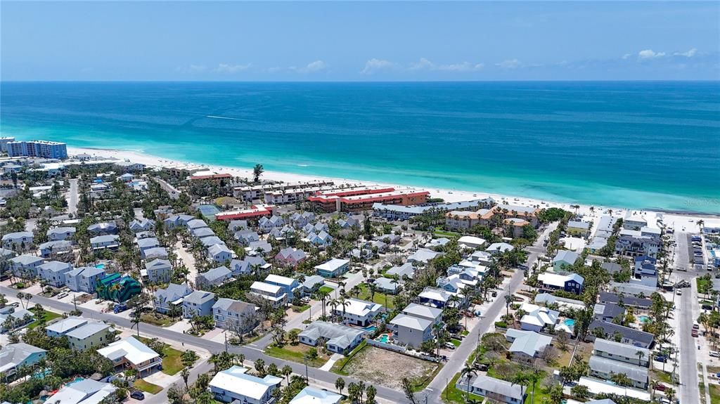 For Sale: $1,350,000 (0.14 acres)