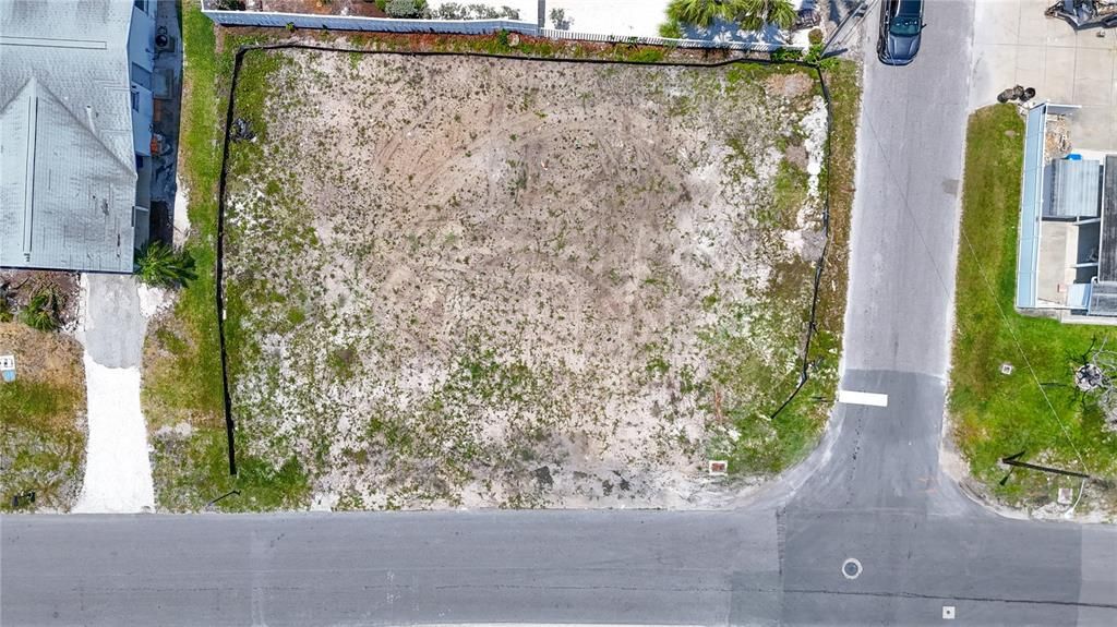 For Sale: $1,350,000 (0.14 acres)