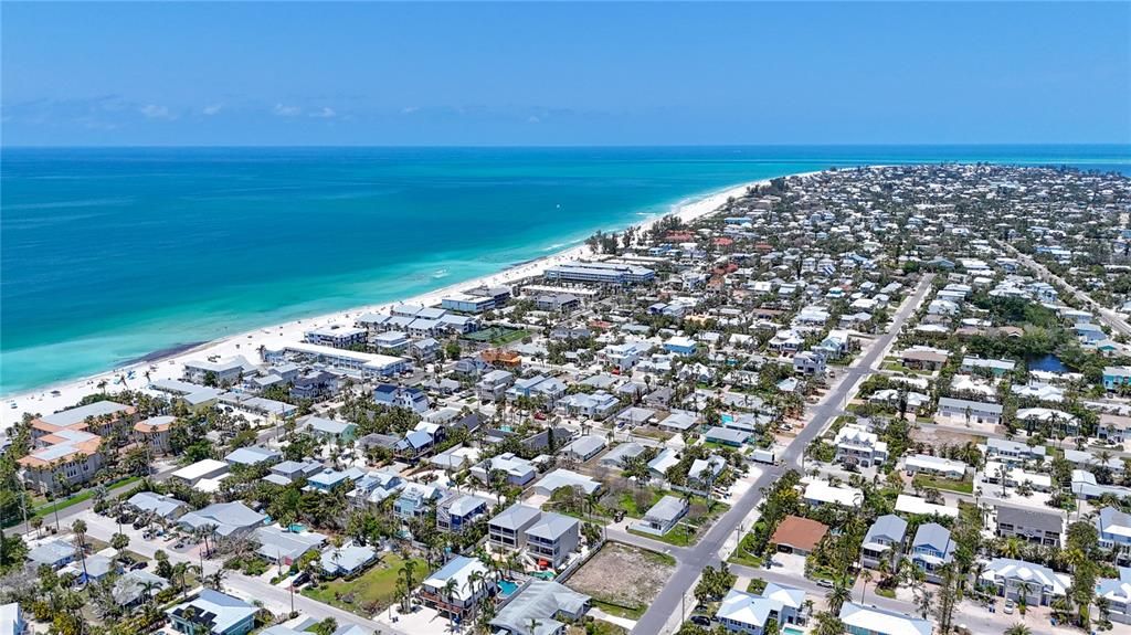 For Sale: $1,350,000 (0.14 acres)